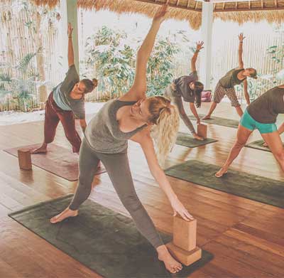 Yoga Bali Lembongan - Daily Yoga Class Nusa Lembongan