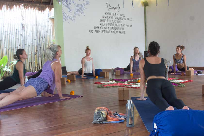 yoga class lembongan