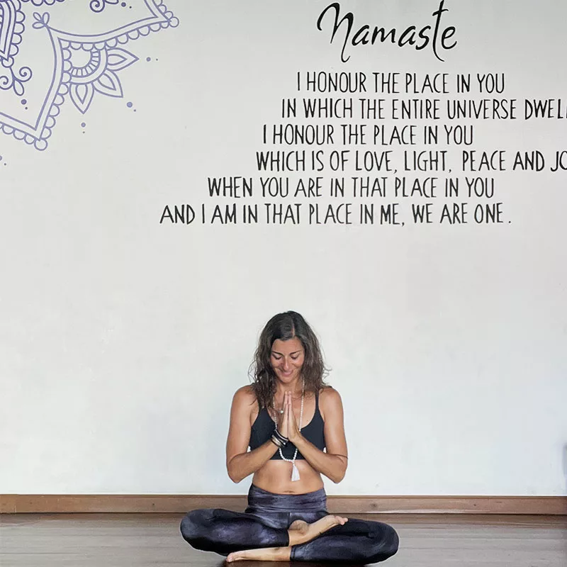 Ashtanga-yoga-course-bali nusa penida cliff